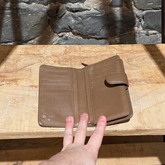 Chanel Brown Caviar Zip Compact French Purse Wallet - Picture 13 of 16